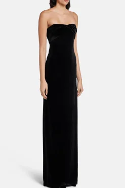 Noela Off Shoulder Velvet Evening Gown in Black