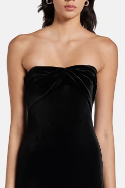 Noela Off Shoulder Velvet Evening Gown in Black