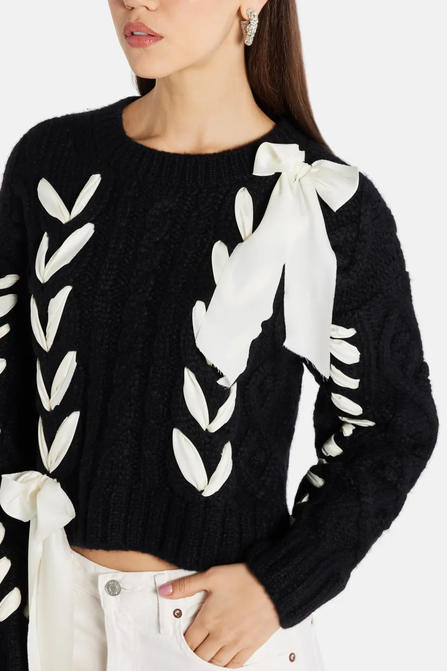 Ribbon Cables Parson Bow Knit Pullover Top in Black/ White