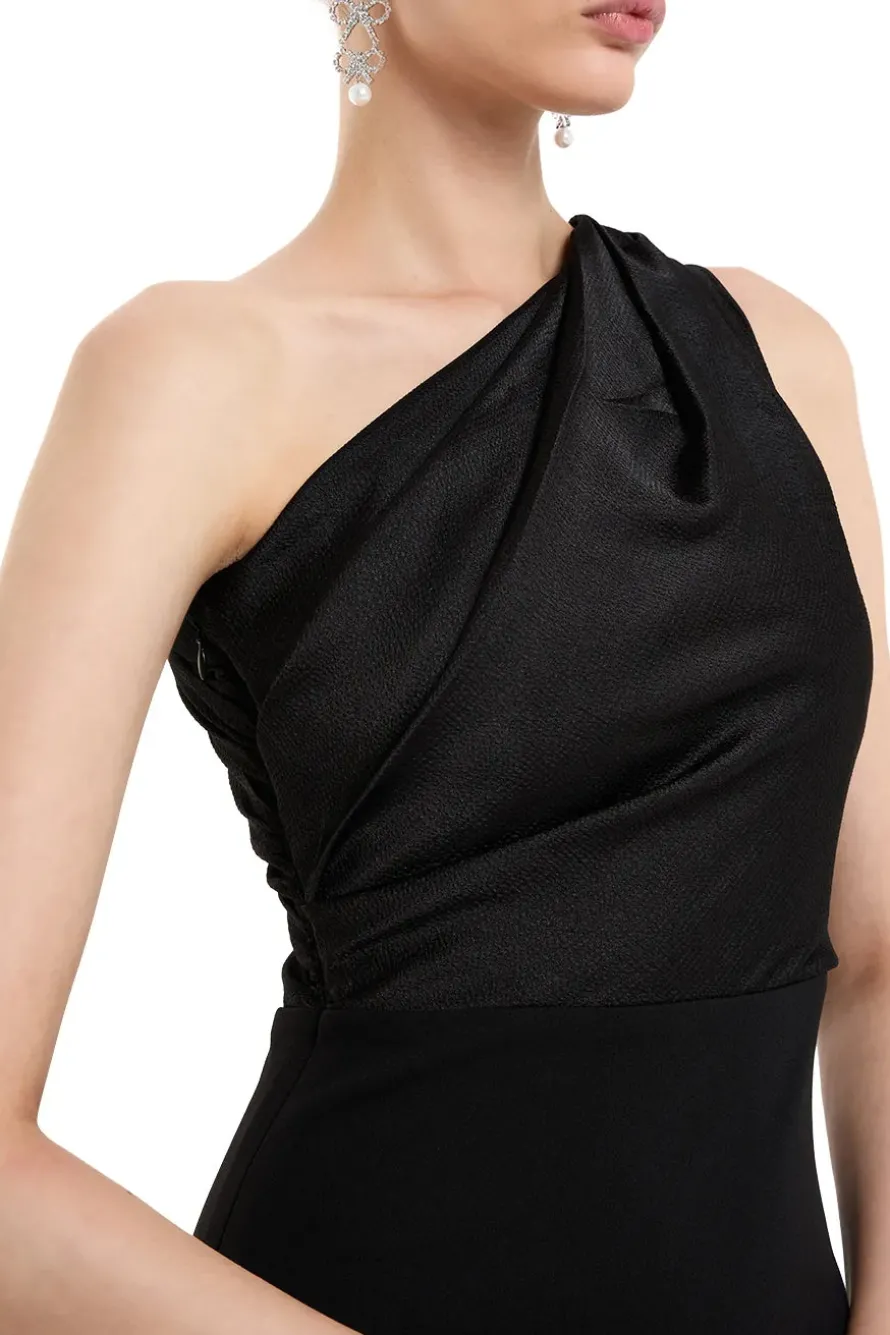 Yeva Evening Gown